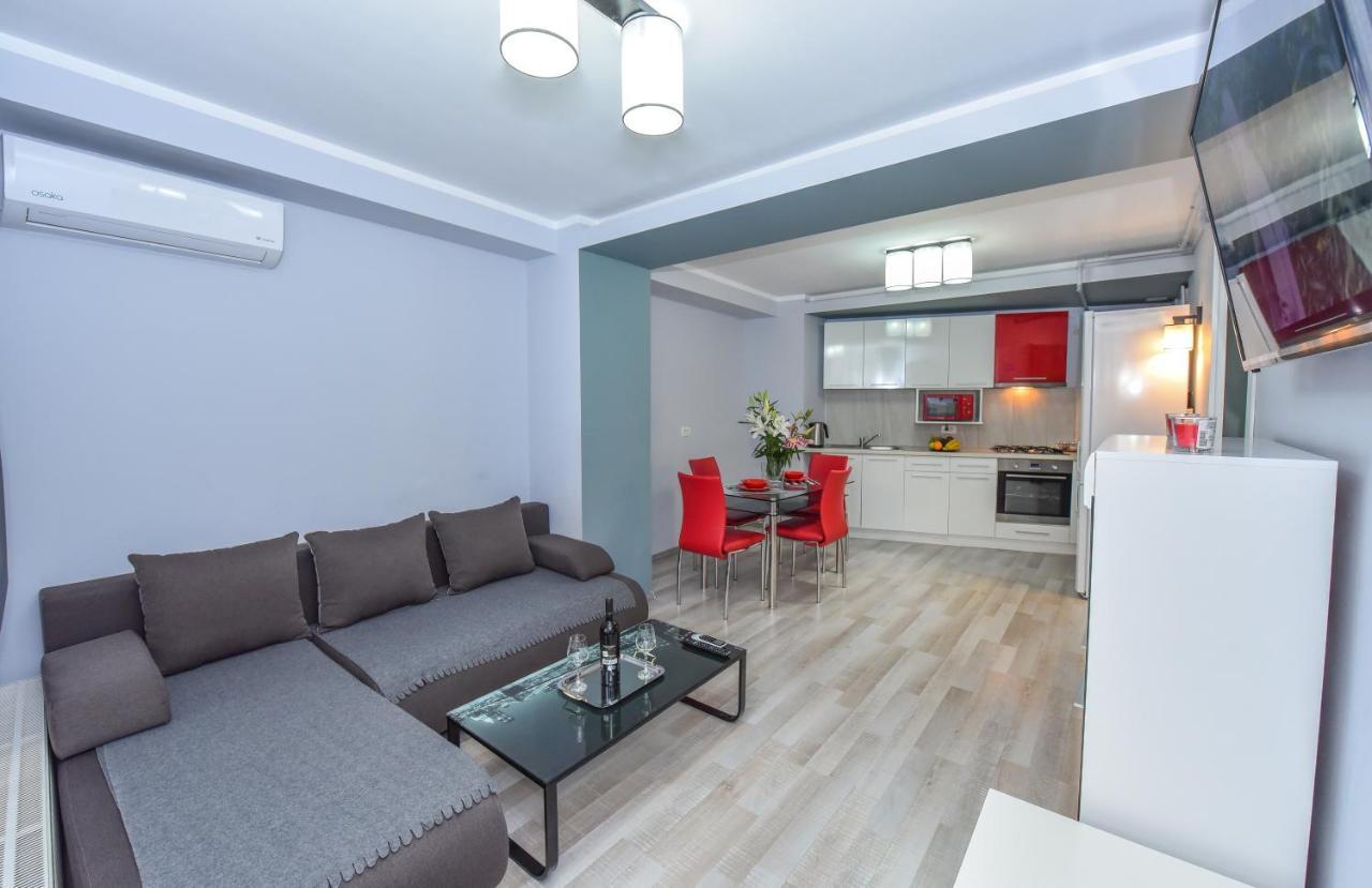 Residenza Di Carbasinni Boekarest Buitenkant foto