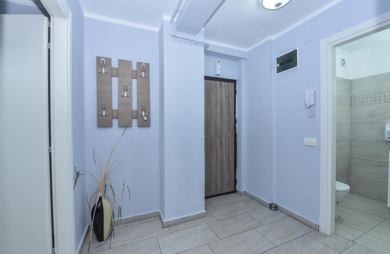 Residenza Di Carbasinni Boekarest Buitenkant foto
