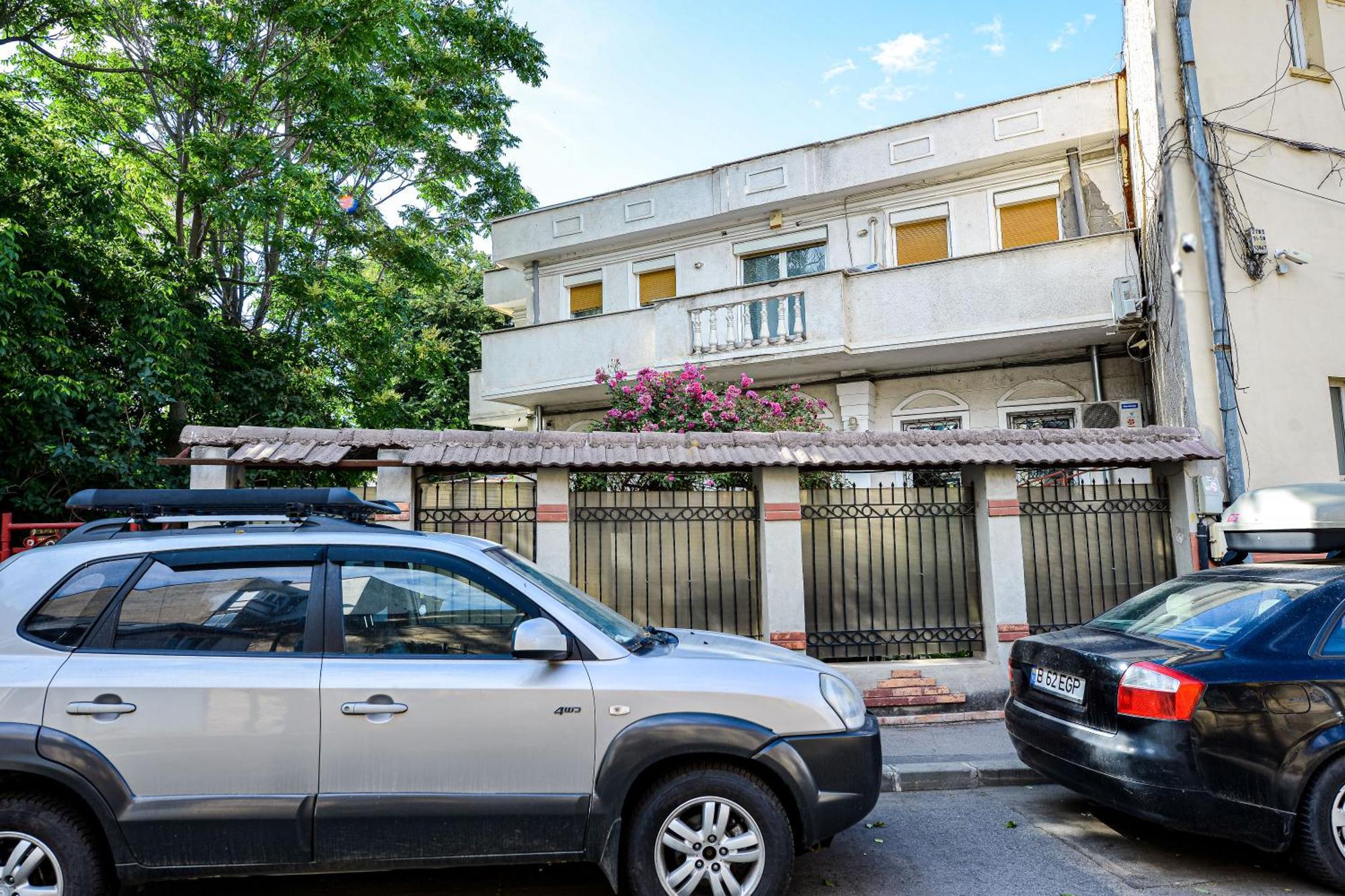 Residenza Di Carbasinni Boekarest Buitenkant foto